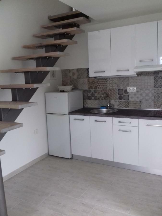 Apartman Nena Slatine Exterior foto