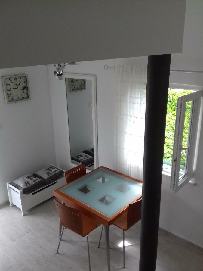 Apartman Nena Slatine Exterior foto