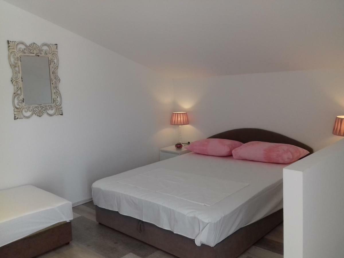Apartman Nena Slatine Exterior foto